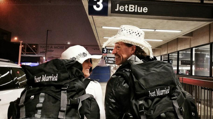 Acrobat Couple Gets Married 38 Times In 38 Different Places (17 pics)