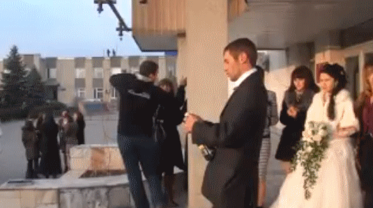 Moments That Could Win An Award For Being Awkward (19 gifs)