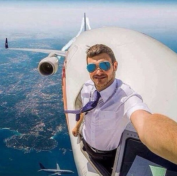 Selfies Taken In Extreme Environments (35 pics)