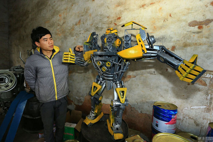Father And Son Build Transformers From Scrap Metal In China (10 pics)