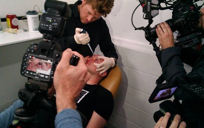 New Compound Allows Humans To See In The Dark (3 pics)