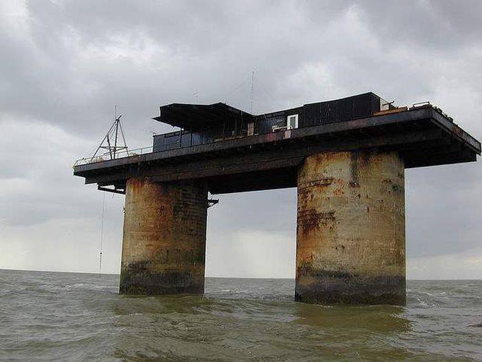 10 Worldwide Locations That Make Security A Top Priority (10 pics)