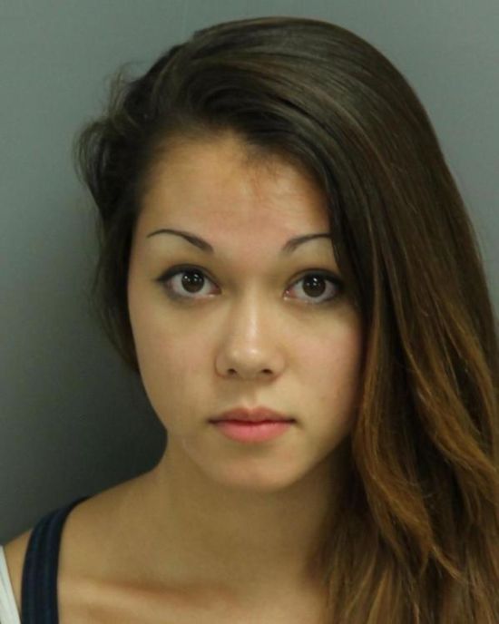 The Girl Who Takes Cute Mugshots Got Arrested Again (4 pics)