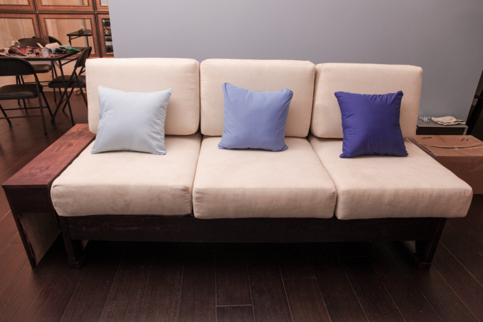 Instead Of Buying An Expensive Sofa This Man Made His Own (22 pics)