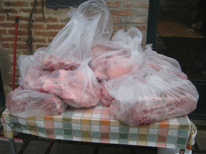 How To Make Real Homemade Italian Salami (27 pics) How To Make Real Homemade Italian Salami (27 pics)