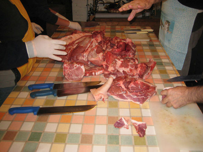 How To Make Real Homemade Italian Salami (27 pics) How To Make Real Homemade Italian Salami (27 pics)