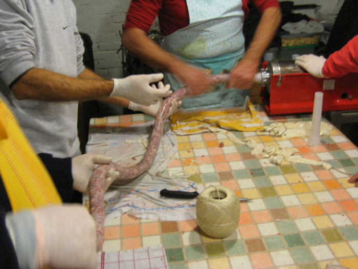 How To Make Real Homemade Italian Salami (27 pics) How To Make Real Homemade Italian Salami (27 pics)