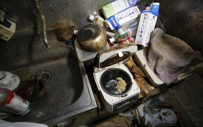 This Is The Most Depressing Job In The World (19 pics)