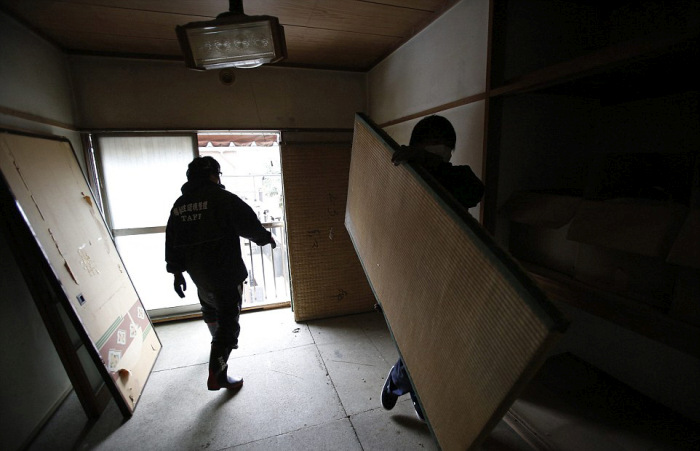 This Is The Most Depressing Job In The World (19 pics)