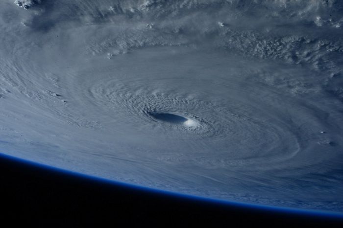 What A 140 MPH Super Typhoon Looks Like From Space (6 pics)
