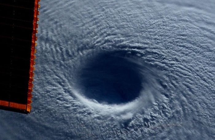 What A 140 MPH Super Typhoon Looks Like From Space (6 pics)