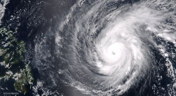 What A 140 MPH Super Typhoon Looks Like From Space (6 pics)