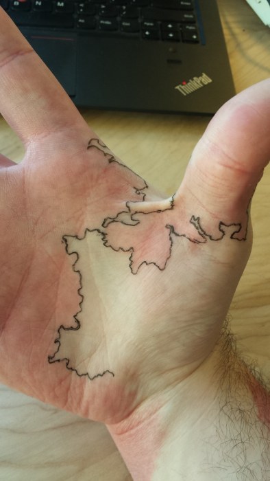 Man Transforms His Birthmark Into A Map Of A New World (8 pics)