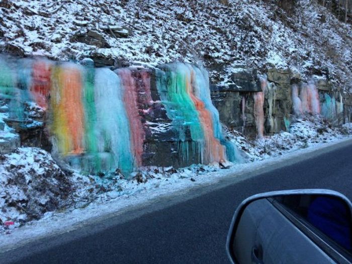 Acid Picdump (91 pics)