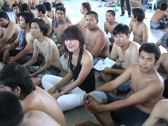Photos From The Military Recruitment Center In Thailand (29 pics)