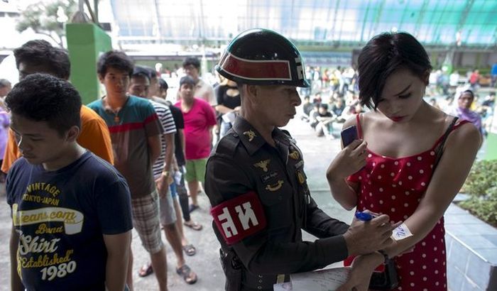 Photos From The Military Recruitment Center In Thailand (29 pics)