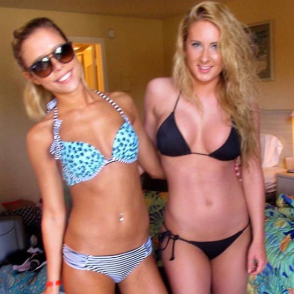 Hot Bikini Girls (62 pics)
