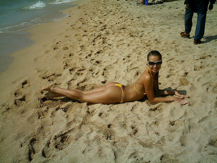 Hot Bikini Girls (62 pics)