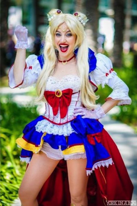 Hot Girls That Know How To Make Cosplay Look Cool And Sexy (42 pics)