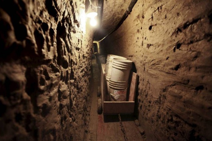 Secret Wardrobe Tunnel Leads To Drug Ring (9 pics)