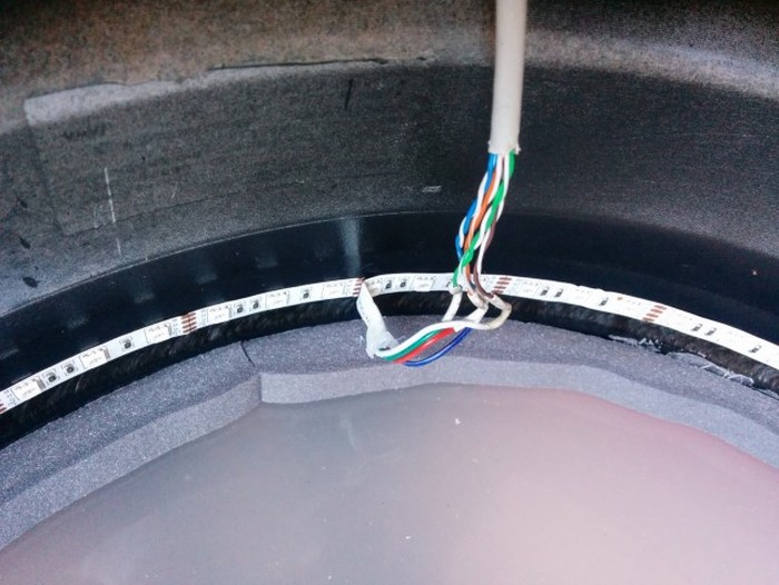 Man Turns His Wheel Rim Into The Ultimate PC (50 pics)