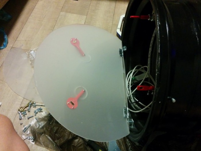 Man Turns His Wheel Rim Into The Ultimate PC (50 pics)