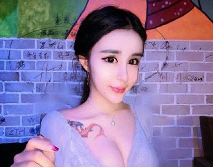 15 Year Old Girl Undergoes Controversial Plastic Surgery (11 pics)