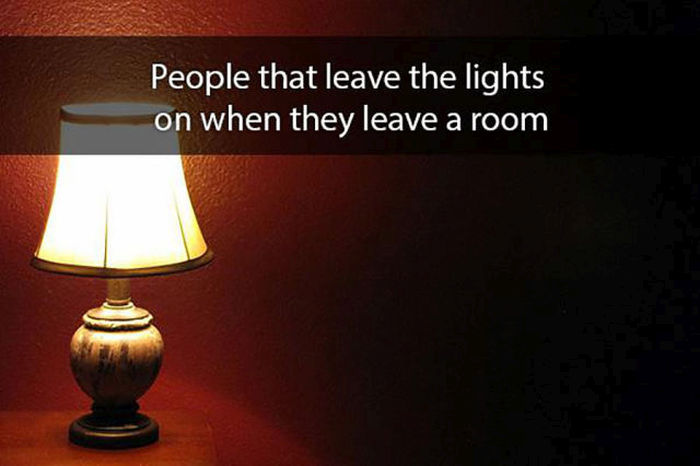 Annoying Habits That Drive People Absolutely Crazy (12 pics)