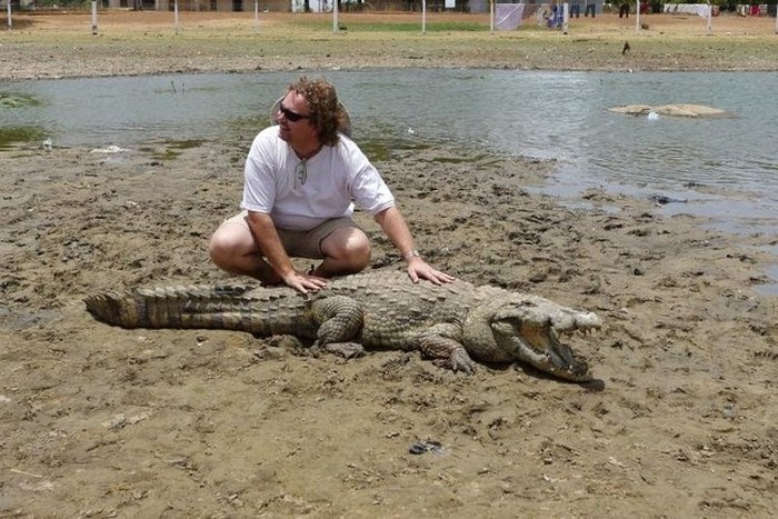 Humans Live Side By Side With Crocodiles In This African Village (6 pics)