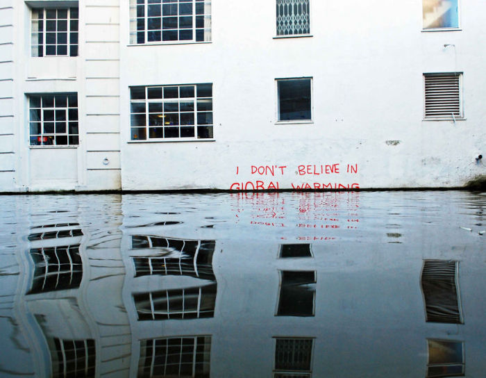 Powerful Street Art Pieces With A Message (30 pics)