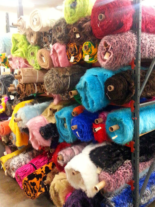How To Make Your Very Own Cookie Monster Rug (14 pics)