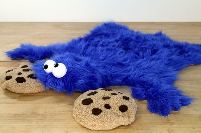 How To Make Your Very Own Cookie Monster Rug (14 pics)