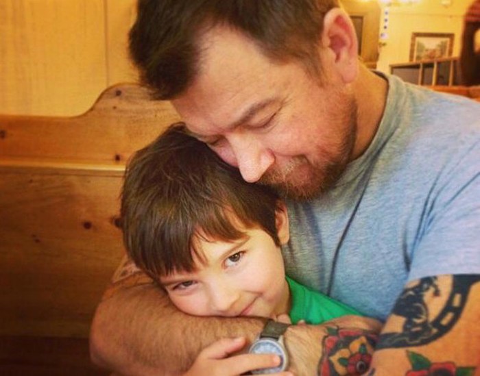 Success Kid From The Popular Meme Is Raising Money To Help His Dad (7 pics)
