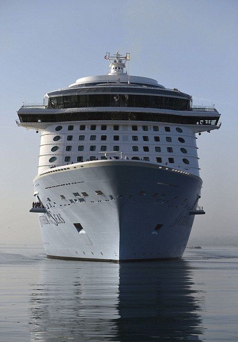 The World's Third Largest Cruise Ship Makes A Grand Entrance (13 pics)