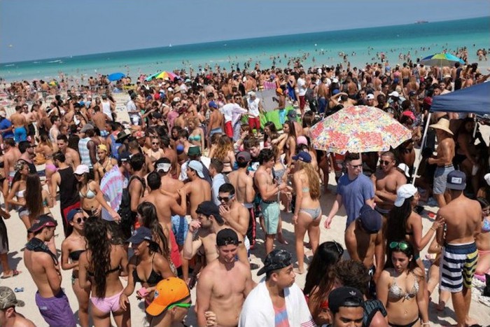 People In Miami Really Know How To Party (29 pics)
