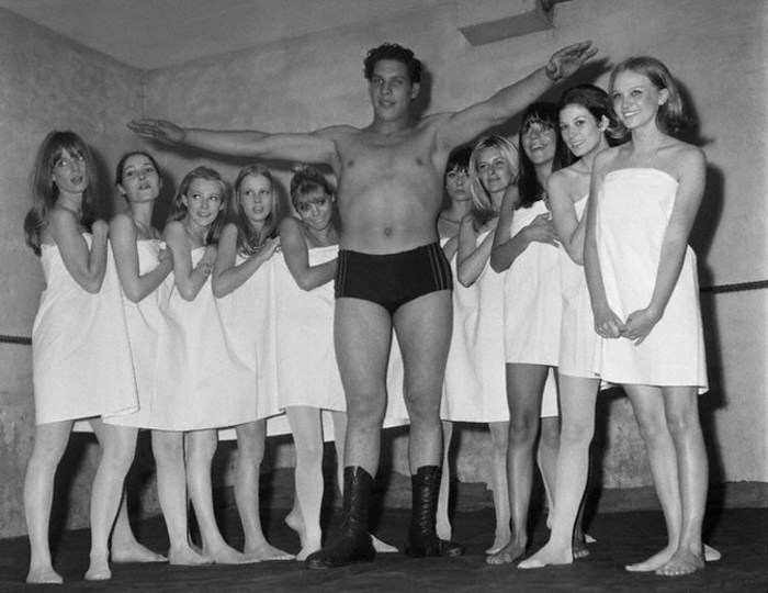 Childhood Pictures Of Famous Celebrities From Back In The Day (28 pics) Childhood Pictures Of Famous Celebrities From Back In The Day (28 pics)