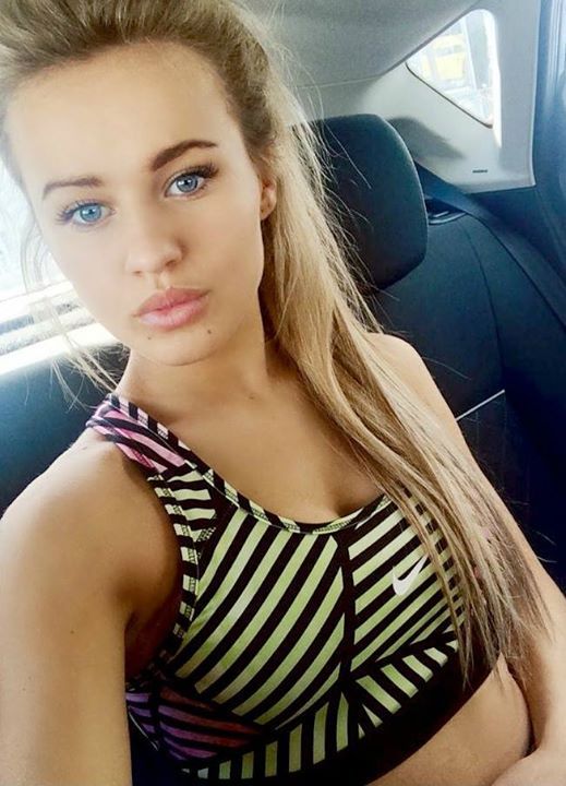 Meet Rosie Mac The Body Double For Daenerys On Game Of Thrones (30 pics)
