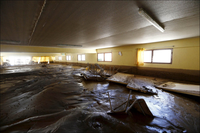 Chaos In Chile After Heavy Rains Flood The Country (19 pics)