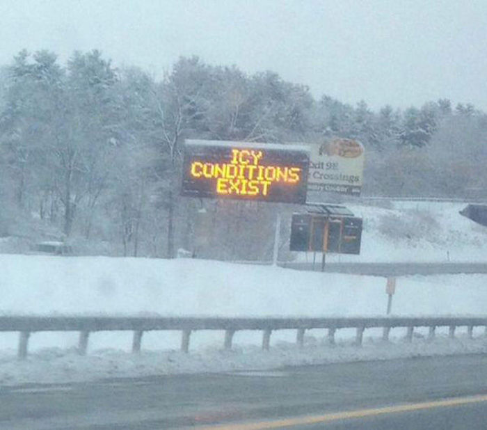 Signs And Messages That Could Win Awards For Being Obvious (41 pics)