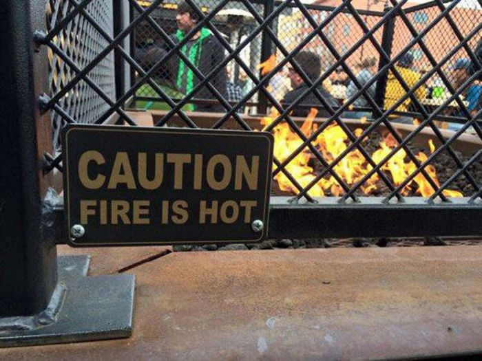 Signs And Messages That Could Win Awards For Being Obvious (41 pics)