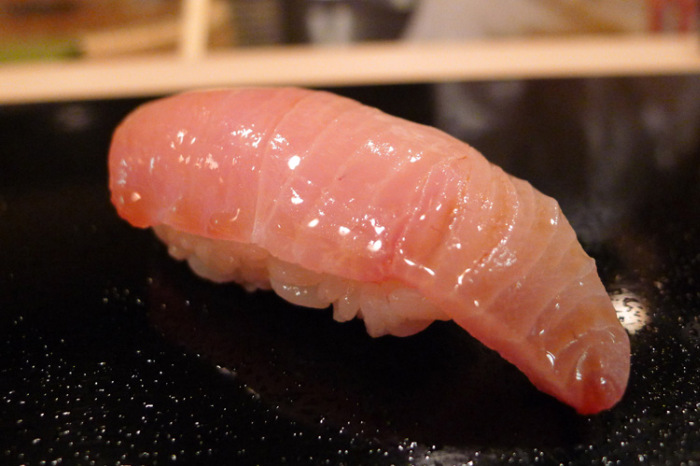 The Best Sushi Restaurant In The World Serves A 21 Course Meal (24 pics)