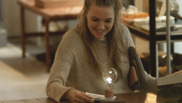 This Amazing Levitating Light Bulb Will Work Without Being Plugged In (6 pics)