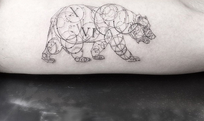 Brian Woo's Geometric Tattoos Have Made Him Famous (17 pics)