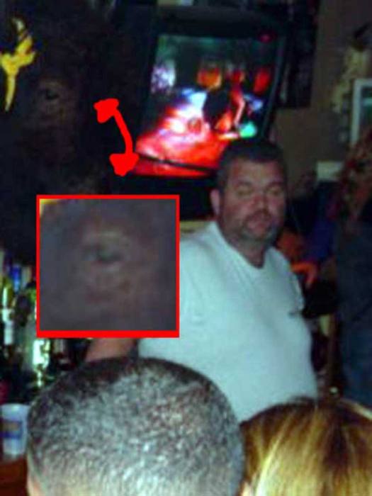 Real Images Of Ghosts Caught On Camera (20 pics)