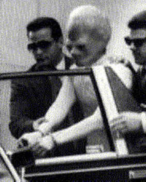 Are These Pictures Of Aliens Real Or Fake? (18 pics)