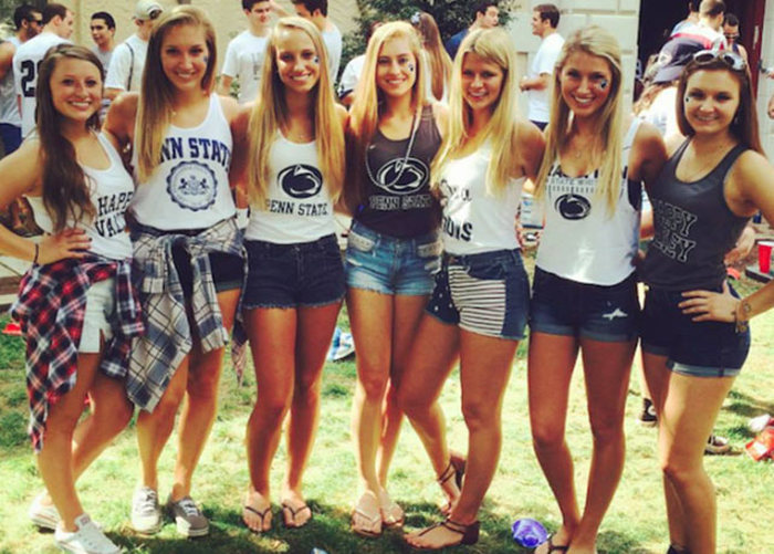 College Girls Know How To Look Hot And Have Fun (39 pics)