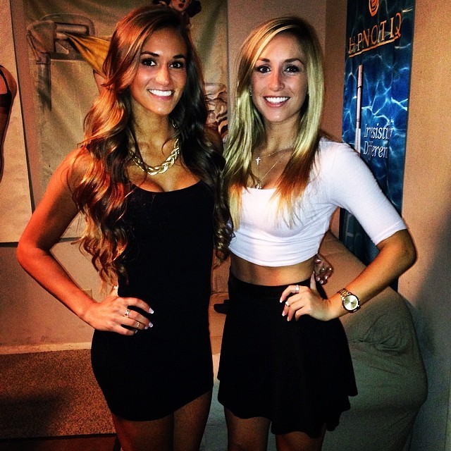 College Girls Know How To Look Hot And Have Fun (39 pics)