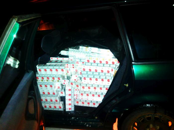 Cigarette Smugglers Get Busted In Poland (23 pics)