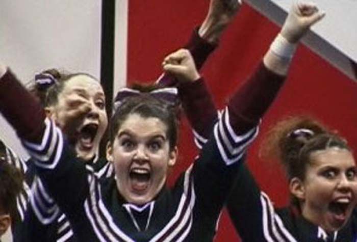 When Cheerleaders Make Awkward Faces (16 pics)
