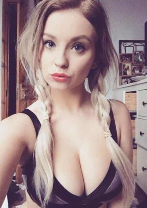 Busty Babes Make Every Day A Better Day (55 pics)